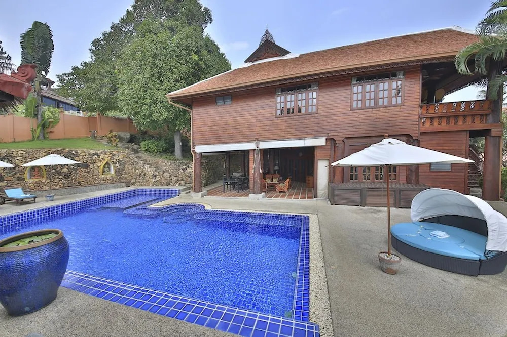 Presidential Thai Villa