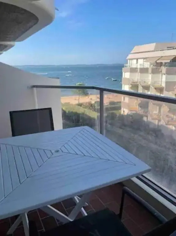 Superb Studio with sea view