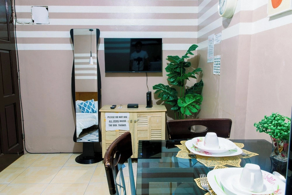 Cozy Room in Taguig With 1 Bedroom and Kitchenette