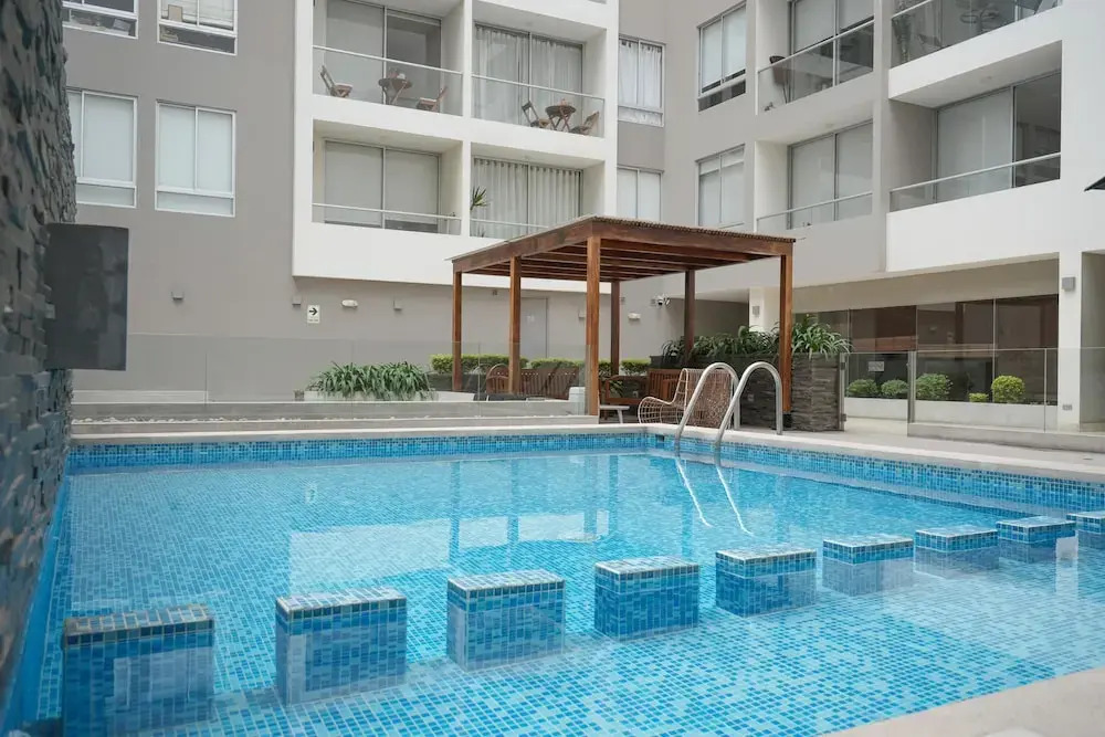 GLOBALSTAY. Martino 2BR Apartments. Sea View, Pool, Gym, BBQ