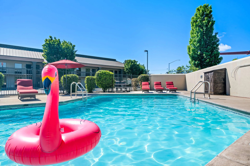 Red Lion Inn & Suites Deschutes River - Bend