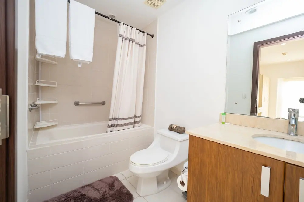 Jaco Bay Beach Condo 401
