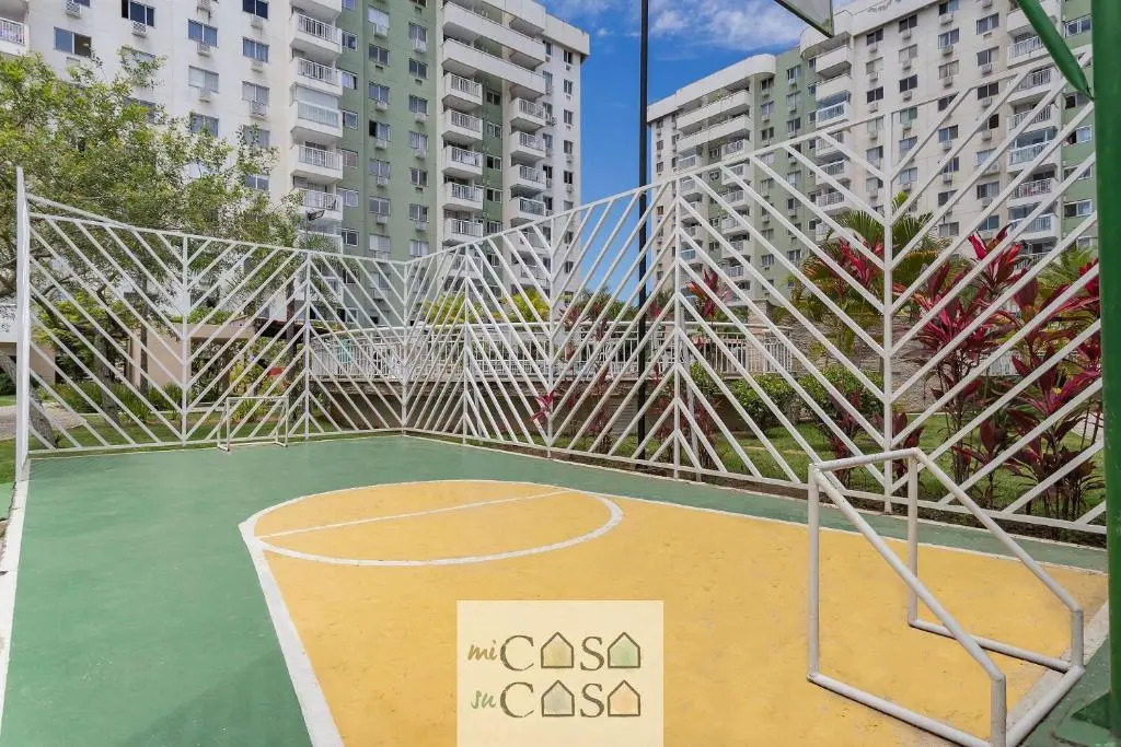 2 Quartos com Varanda a 300m RioCentro Wi-Fi 120mbps e Cozinha Completa - Condomínio com Piscina, Estacionamento, Portaria 24h e Parquinho Infantil - Apartamento indicado para Grupos, Hóspedes a Trabalho e Crianças
