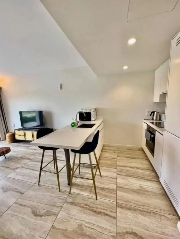 Emerald Bay Suites