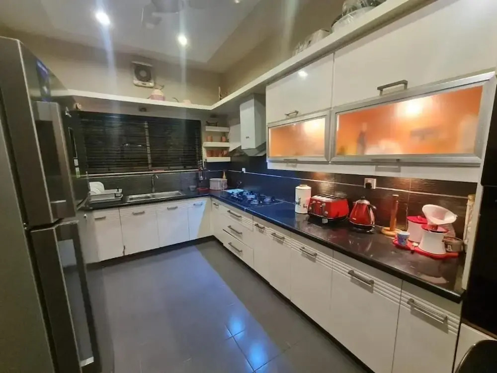 189 The Guest House