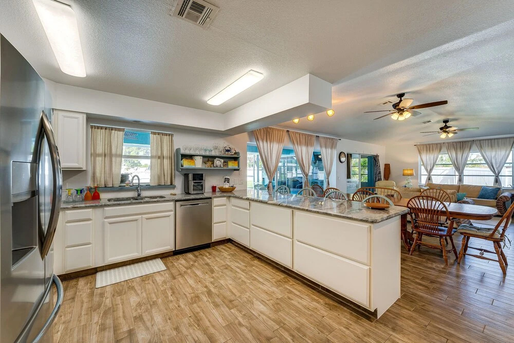 Breezy Englewood Condo w/ Community Pool!