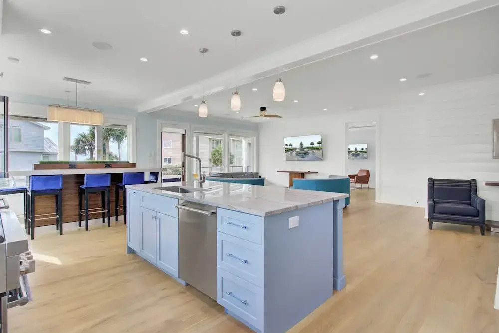 7 Beachwood East by Avantstay Ocean Views, Hot Tub, 7bdr