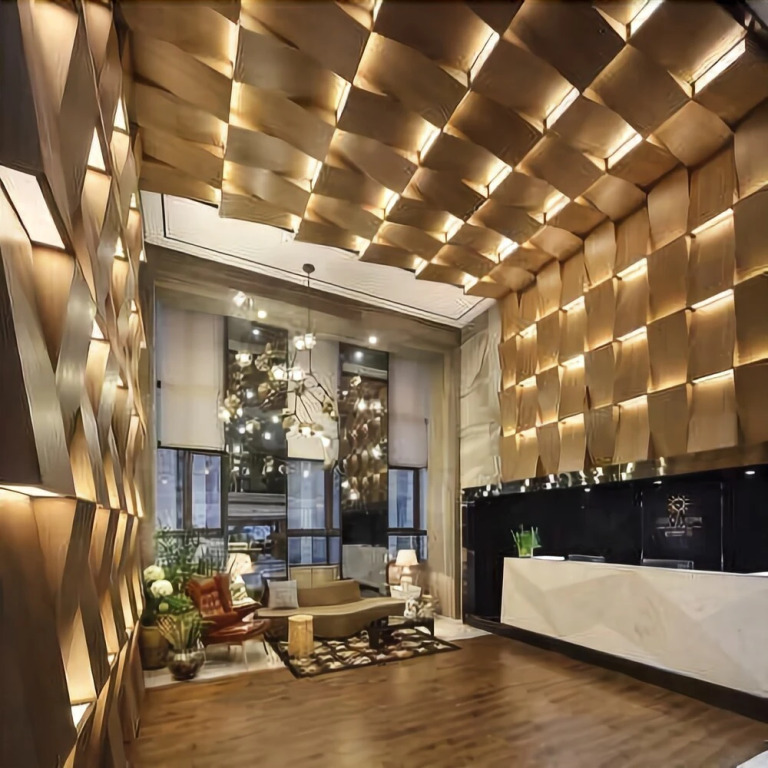 Iu Hotel Chongqing Longtou Temple North Railway Station