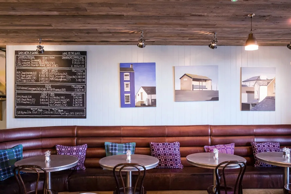 Harbourmaster Hotel