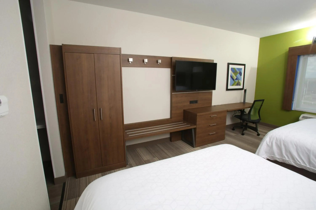 Holiday Inn Express - McCook by IHG
