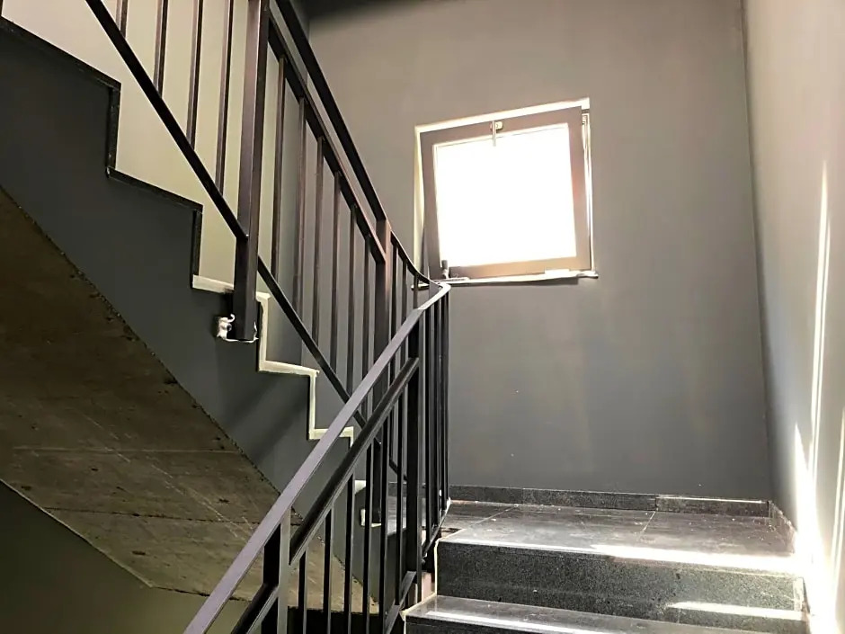 Art Apartments
