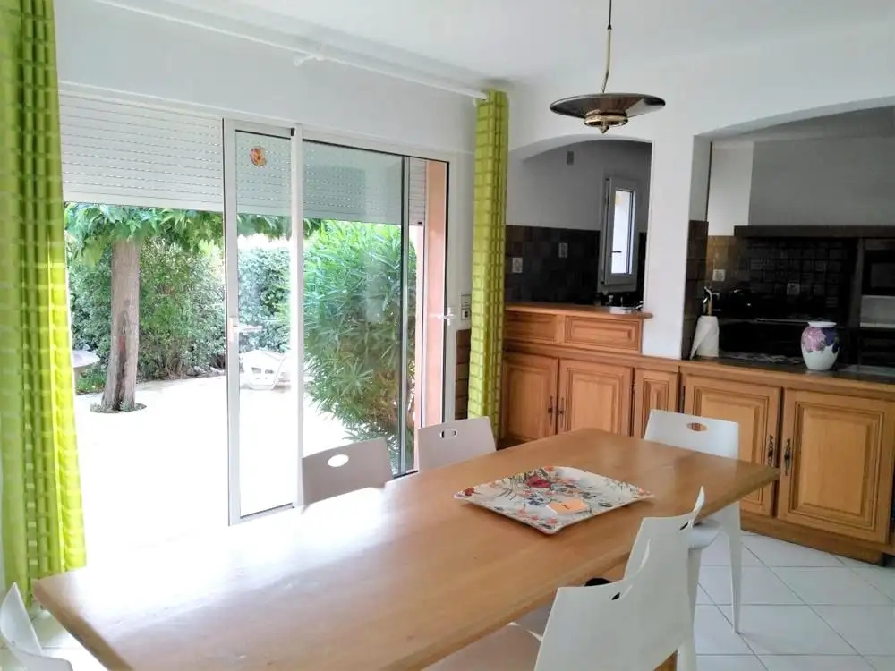 House With 3 Bedrooms in Bandol, With Wonderful sea View and Enclosed