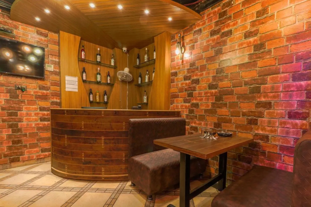 Hotel Mahadev Regency Kanpur