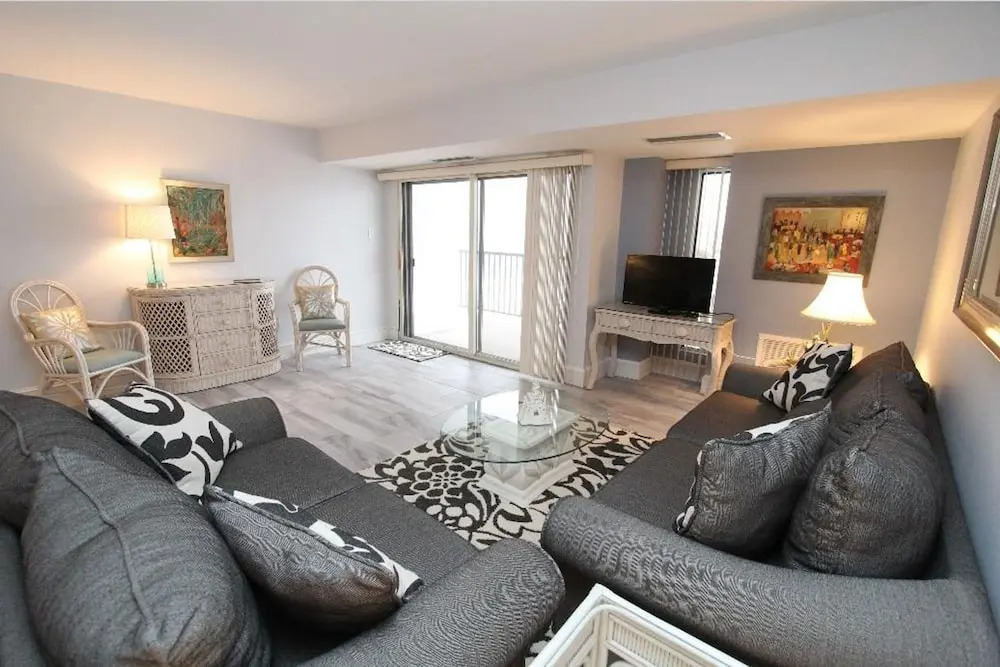 Henlopen Unit 820 by Long & Foster