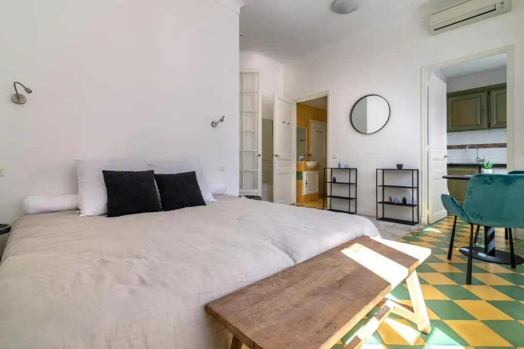 La Guitare 21 - Cozy Studio in Center of Cannes, Just Behind Grand Hotel