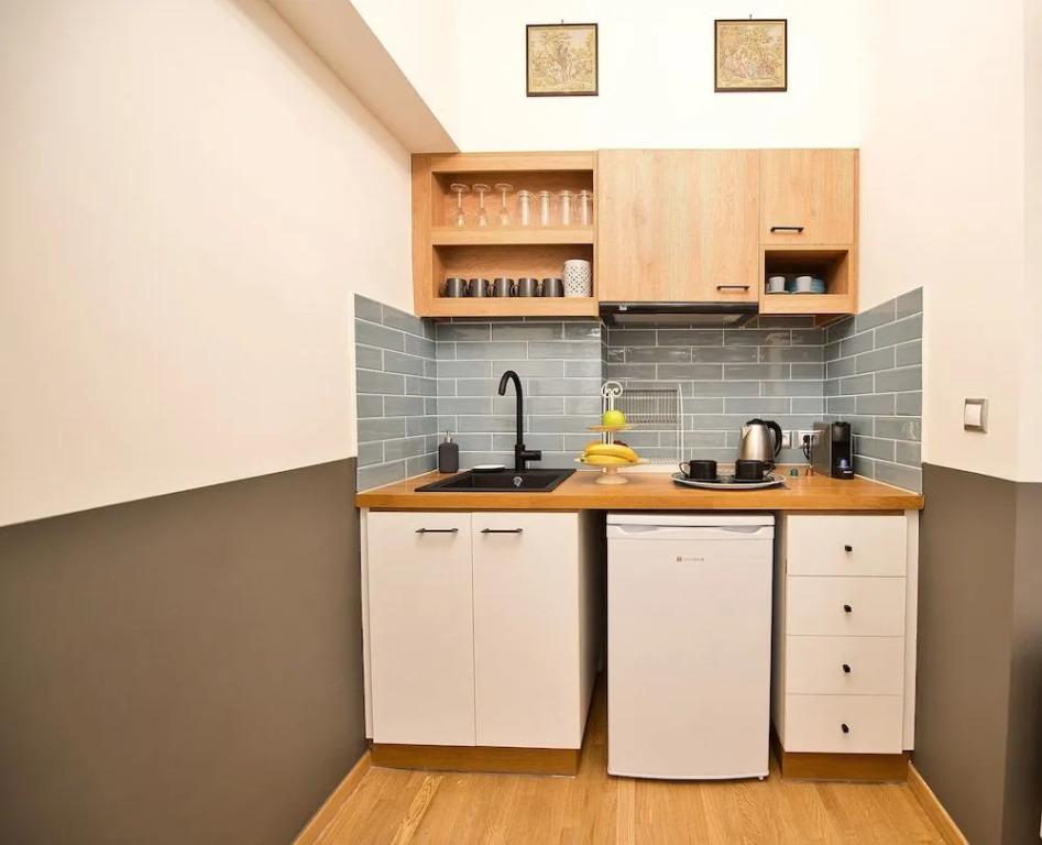 Rastoni Athens Suites near Acropolis at Tsatsou street