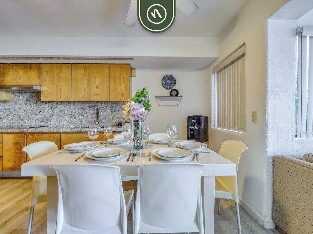 2 BR Condo in Hotel - Beach - Pools - Kids Club