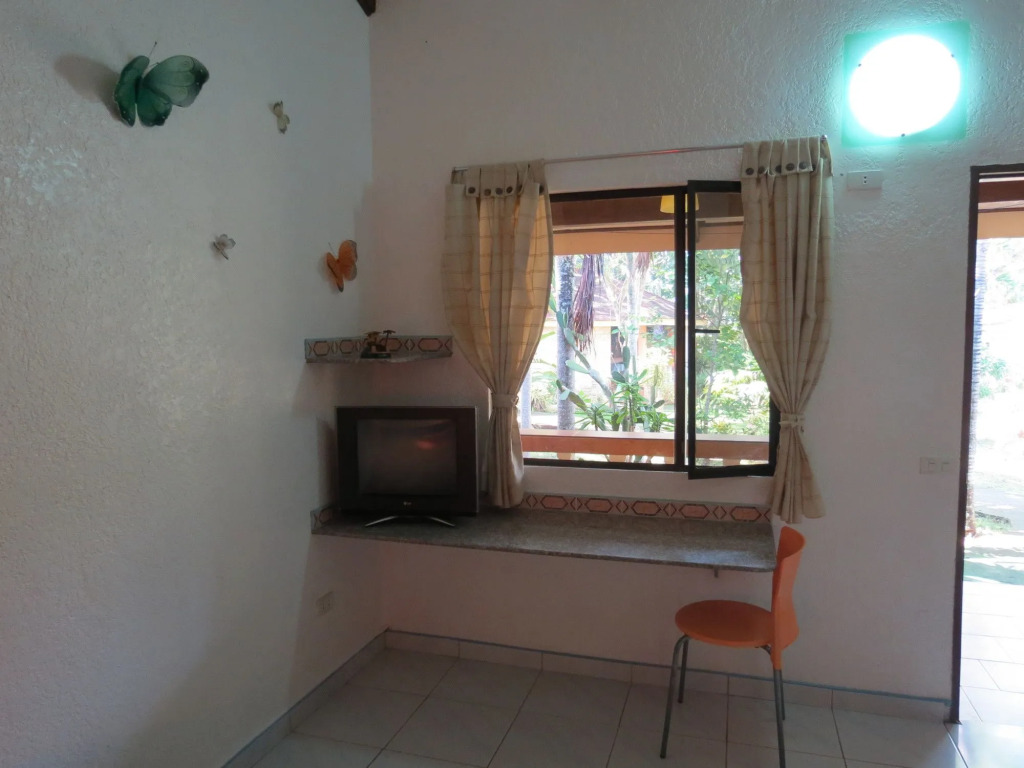ALONALAND RESORT