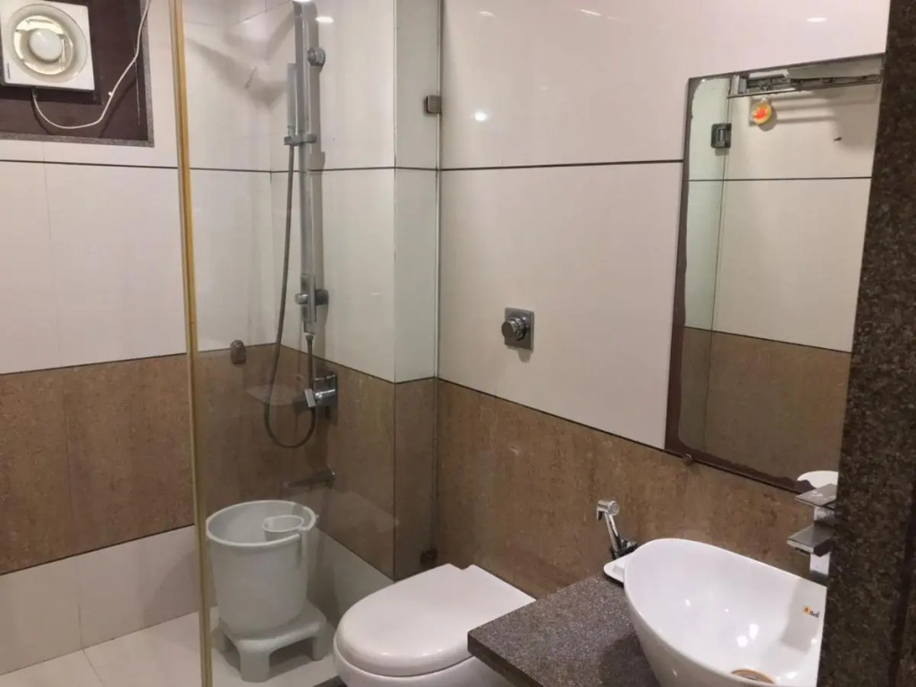 Pearl Hotel & Banquets