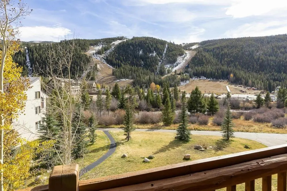 2658 Tenderfoot Lodge 2 Bedroom Condo by Redawning