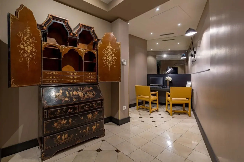 Chalgrin Boutique Hotel