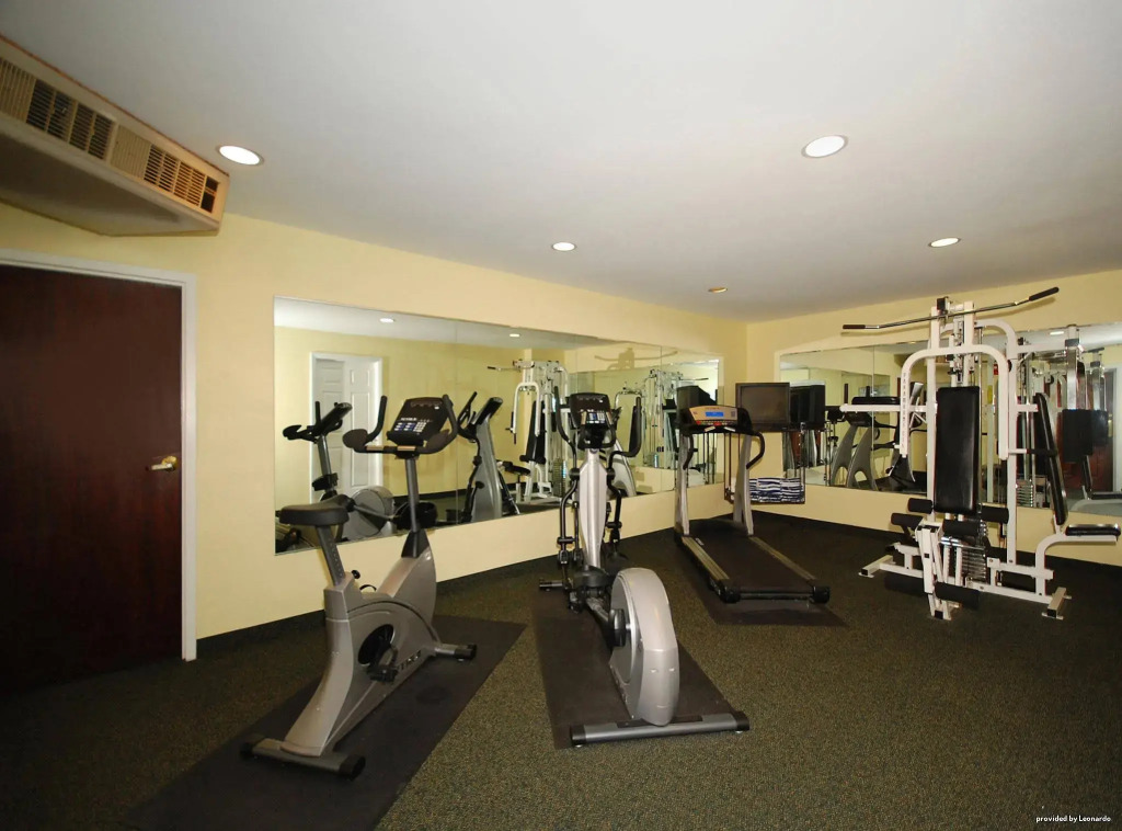 Best Western Plus, The Inn at Hampton