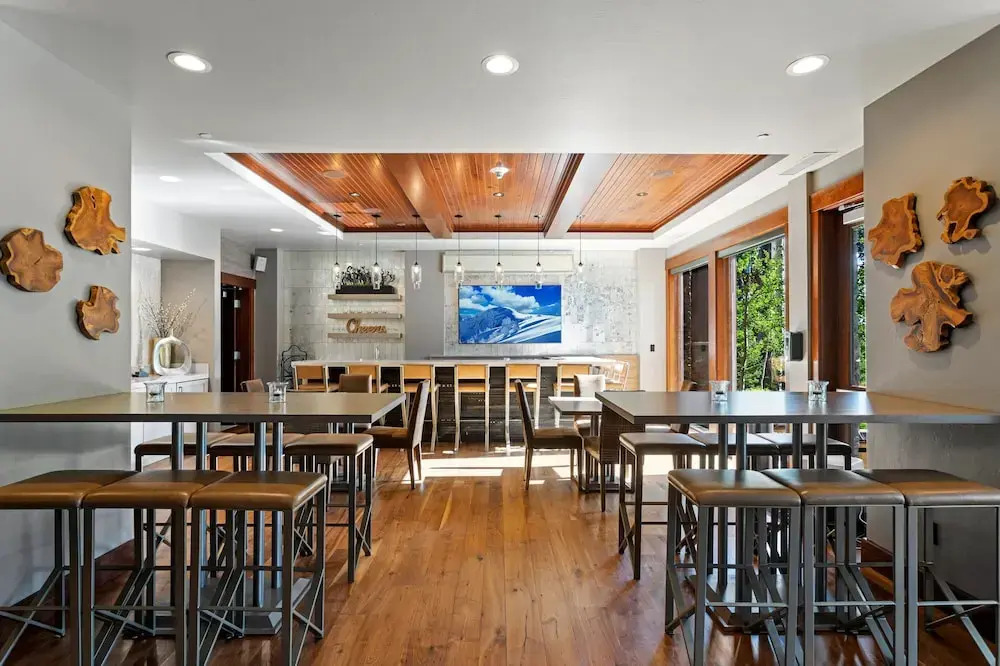Ski-In Ski-Out 3BR Deer Valley Retreat condo