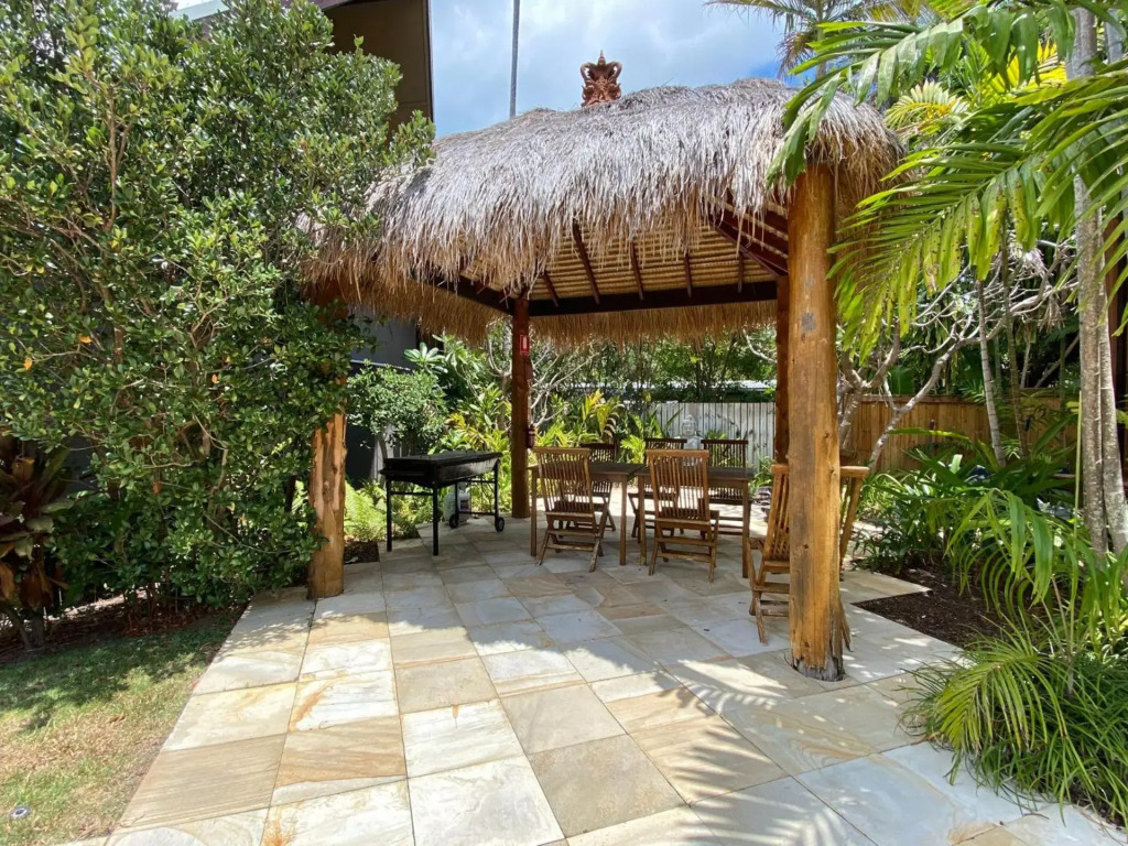 Pure Magnetic Villa 10