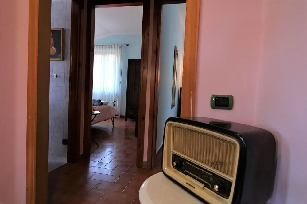 Scappo In Umbria, La Escondida
