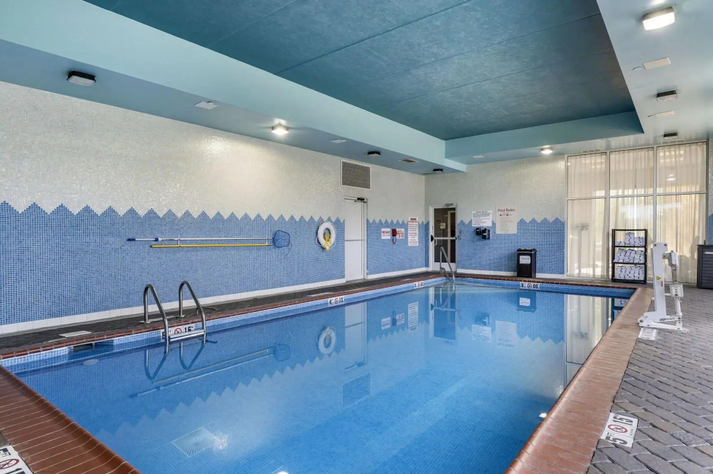 Holiday Inn Louisville Airport South by IHG