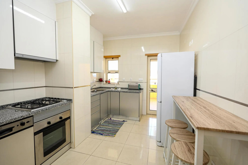 C07 - 3 Bed Penthouse in Lagos