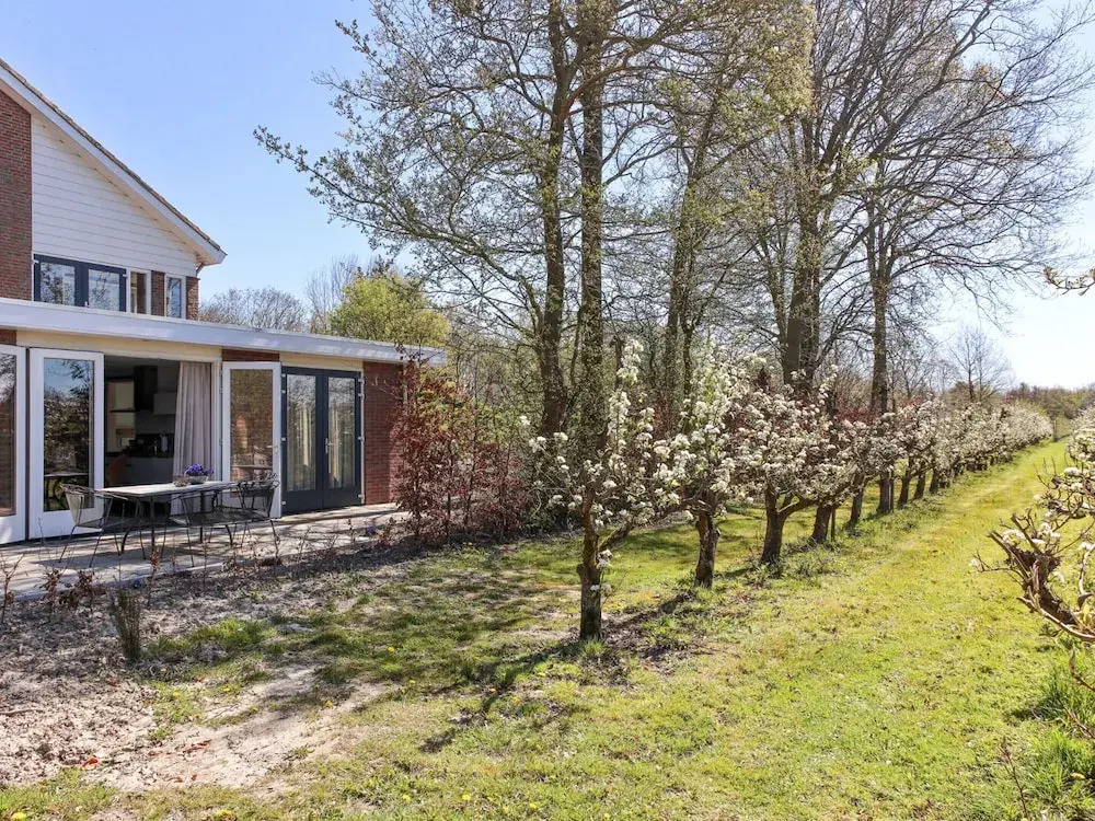 Nature House With two Bedrooms and two Bathrooms