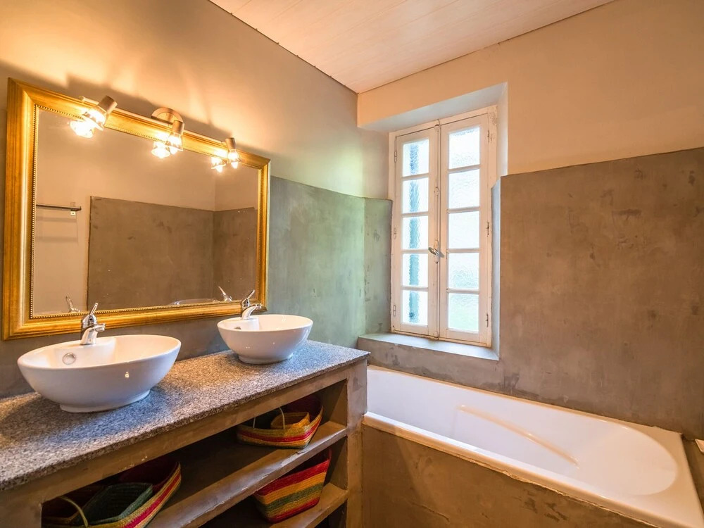 Stone House St Denis with Pool & Views