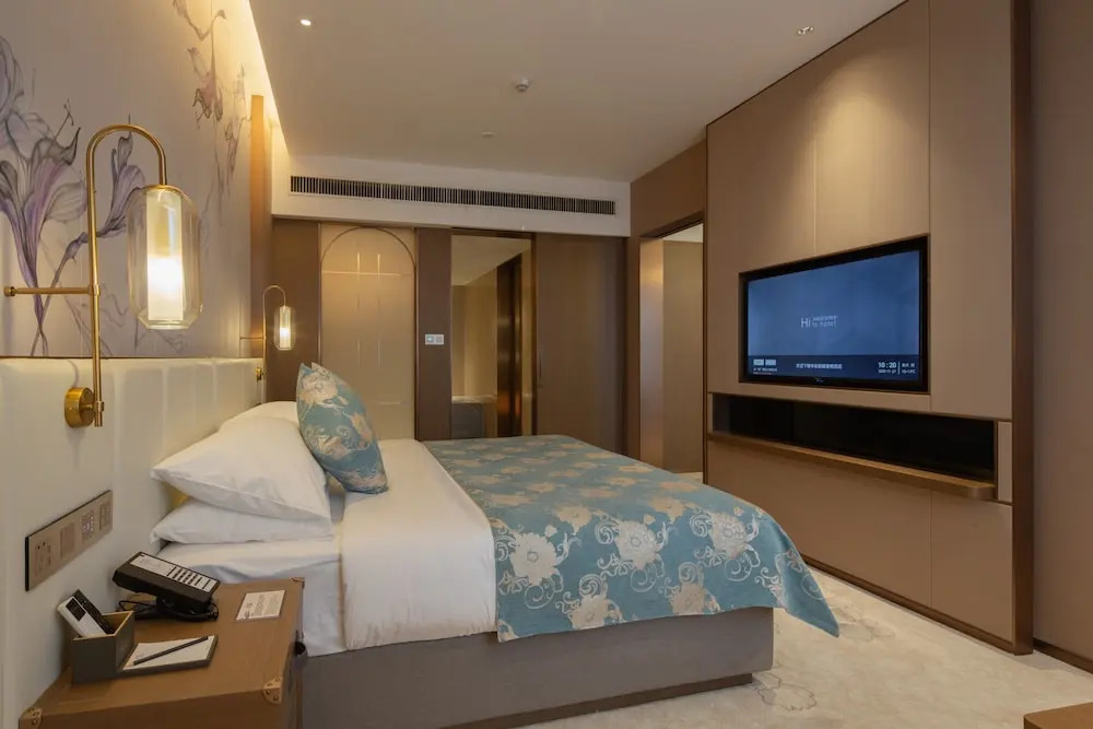 Huatuo platinum Garden Hotel