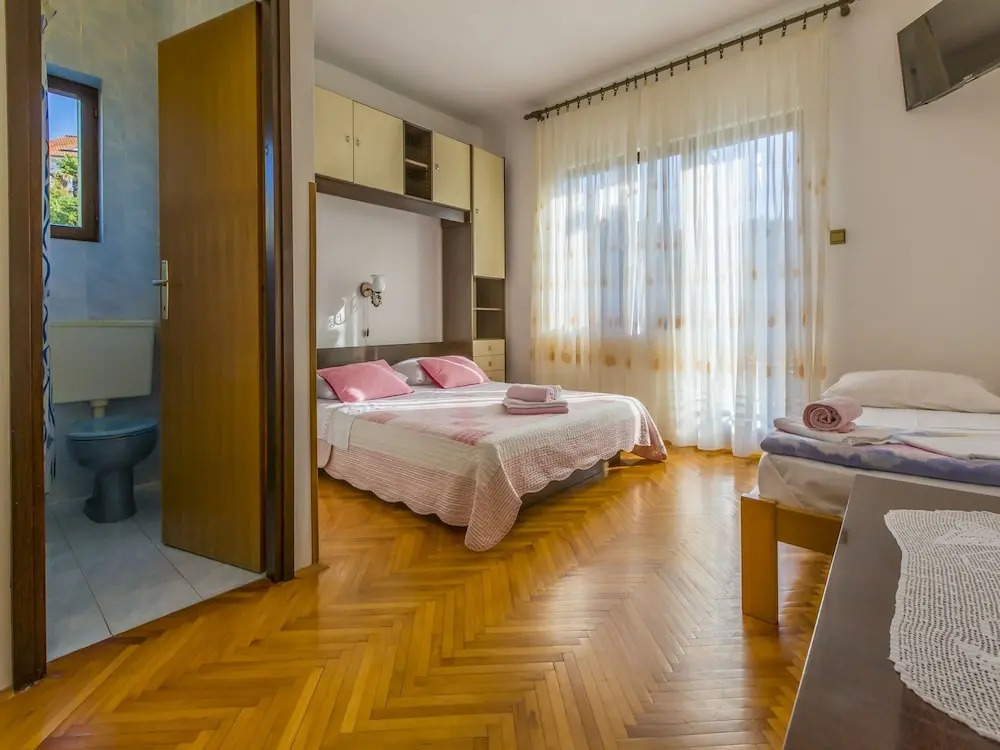 Rooms Zeljka 2