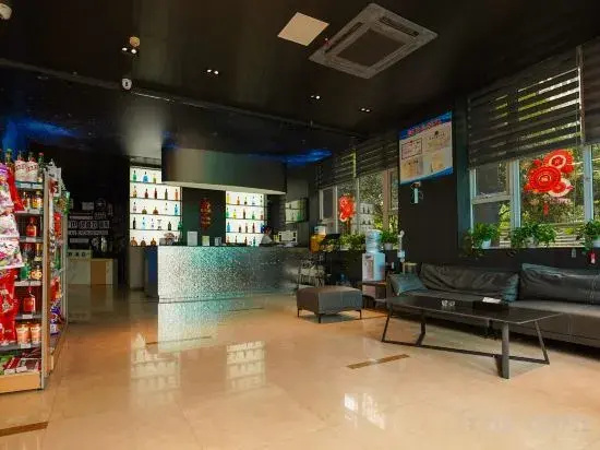 Qianhe Holiday Hotel