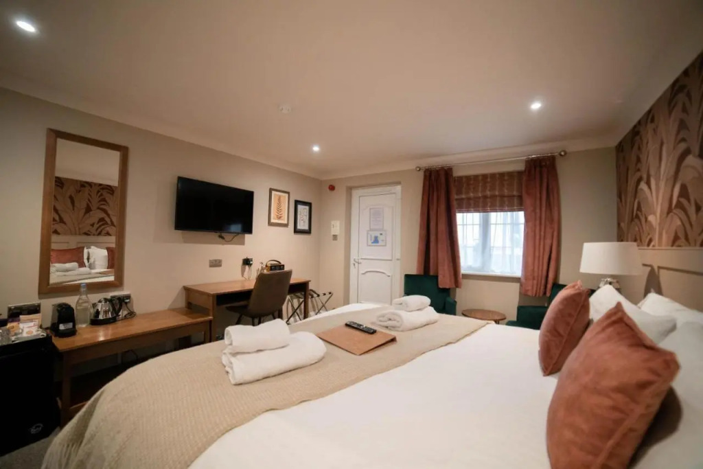 Harpers Steakhouse with Rooms, Southampton Swanwick Marina
