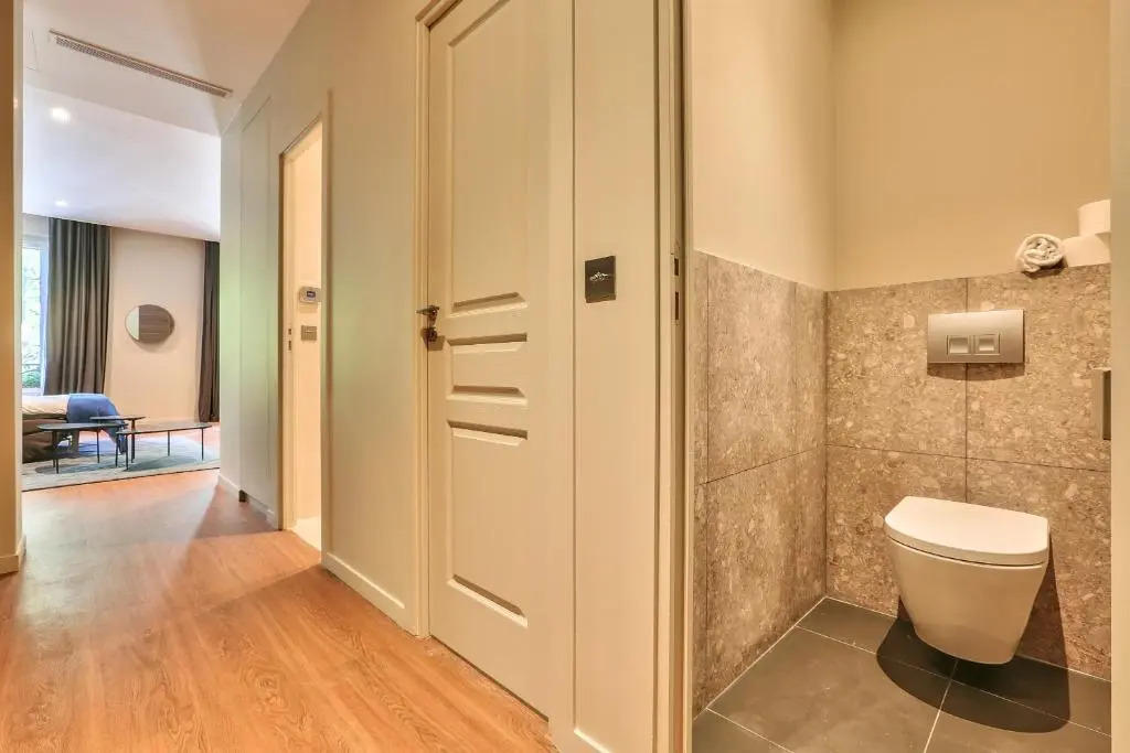 119 - Urban Spacious Apartment Sebastopol