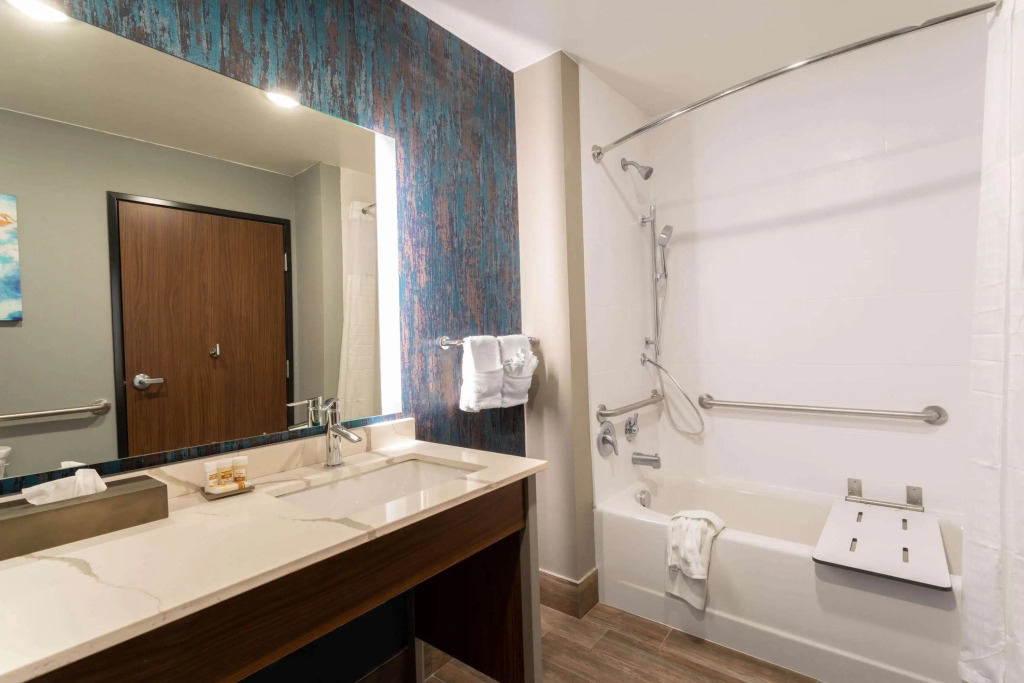La Quinta Inn & Suites Limon by Wyndham