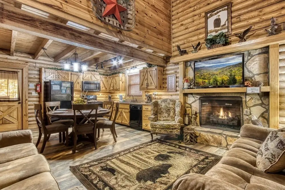 Er20 - Eagles Roost Great Location! - Close To Town! 4 Bedroom Cabin by RedAwning