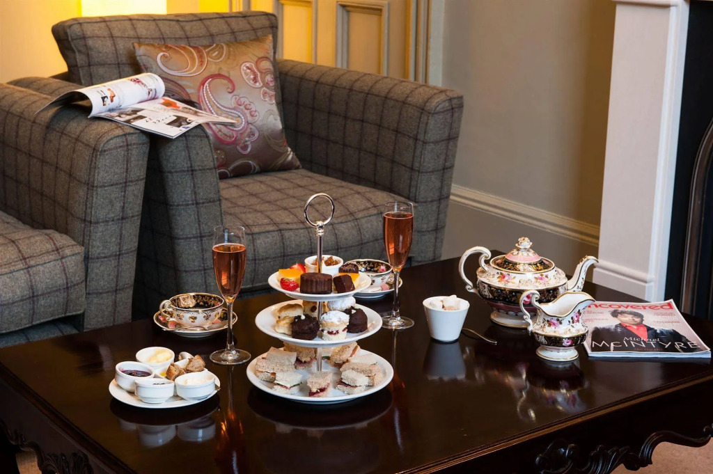 No11 Boutique Hotel & Brasserie