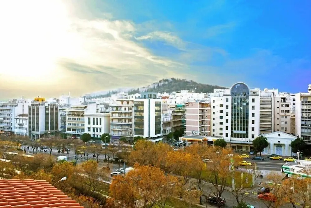 Three Bedrooms Apartment in City Center