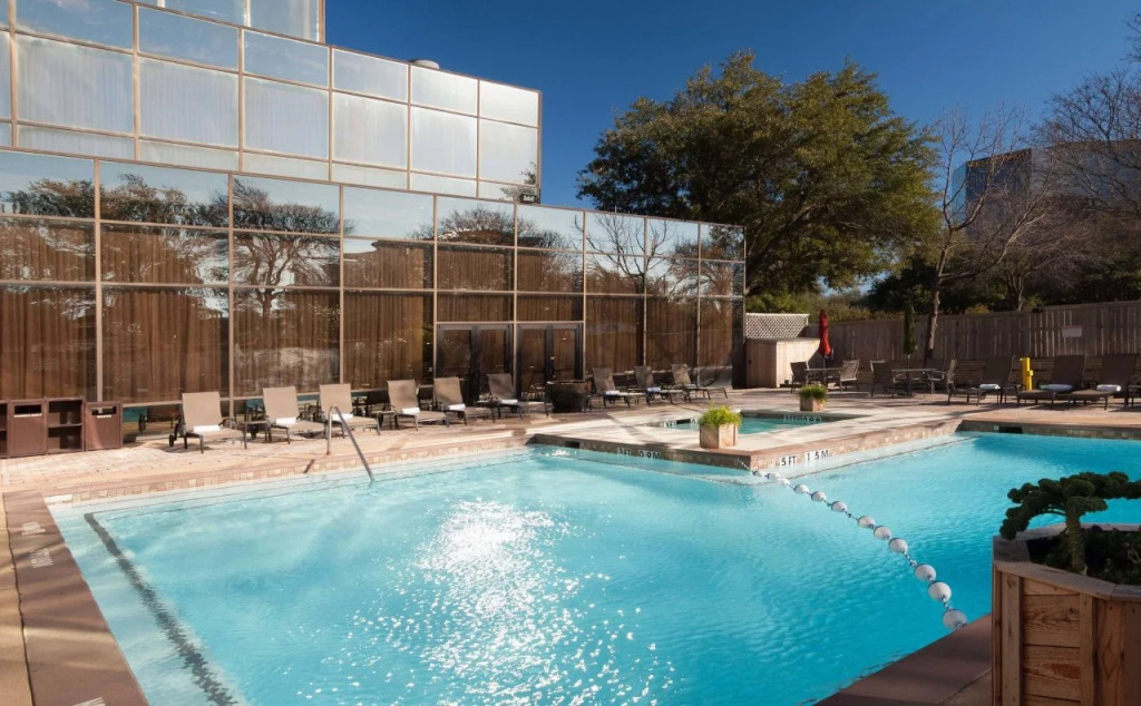 Renaissance Dallas Addison