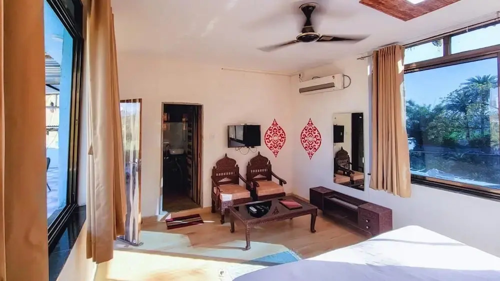 Rudrakshi Inn