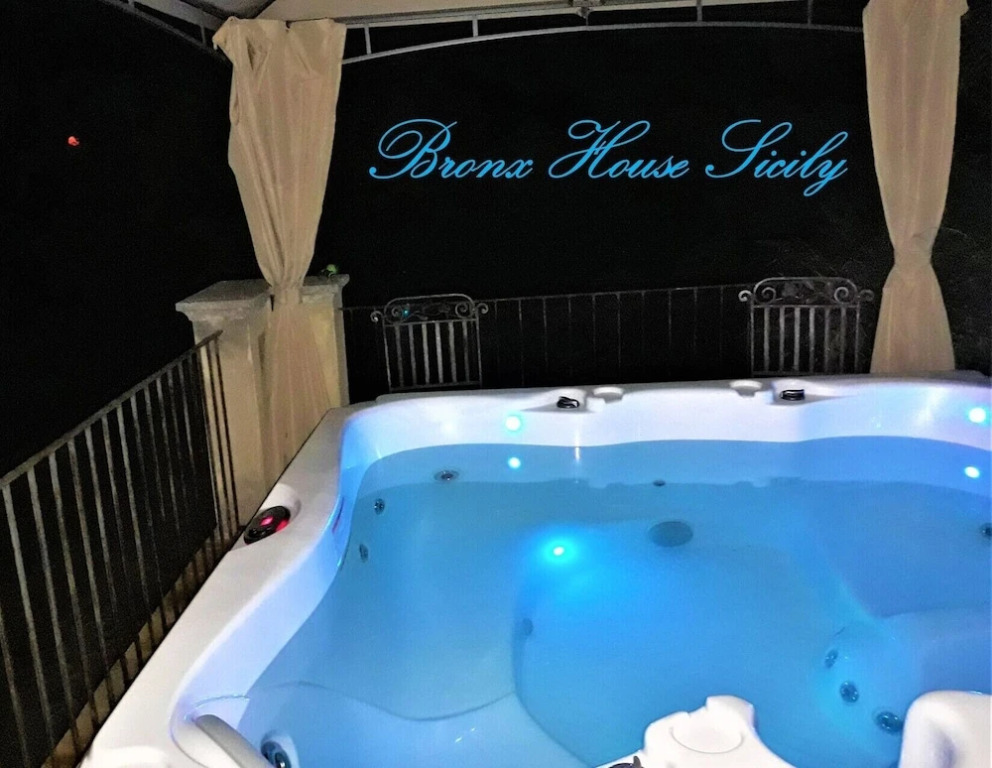 BB Villa Overlooking Sea, Mountain, Coast - Renovated Ancient Winery More