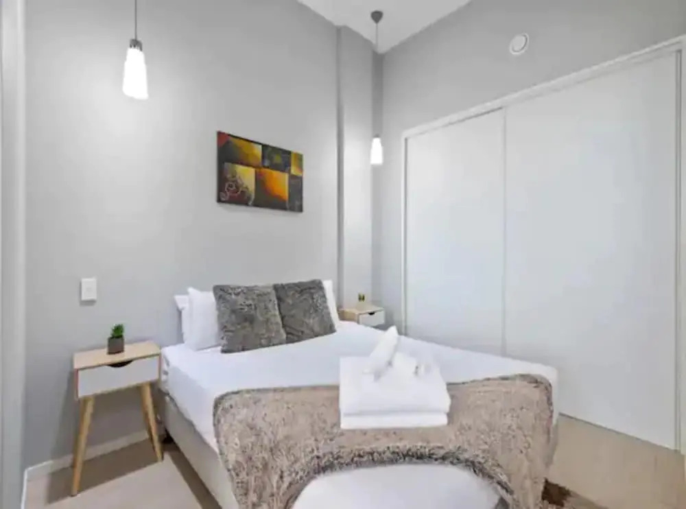 Lively and Stunning Central Apt by Zodiak Stays