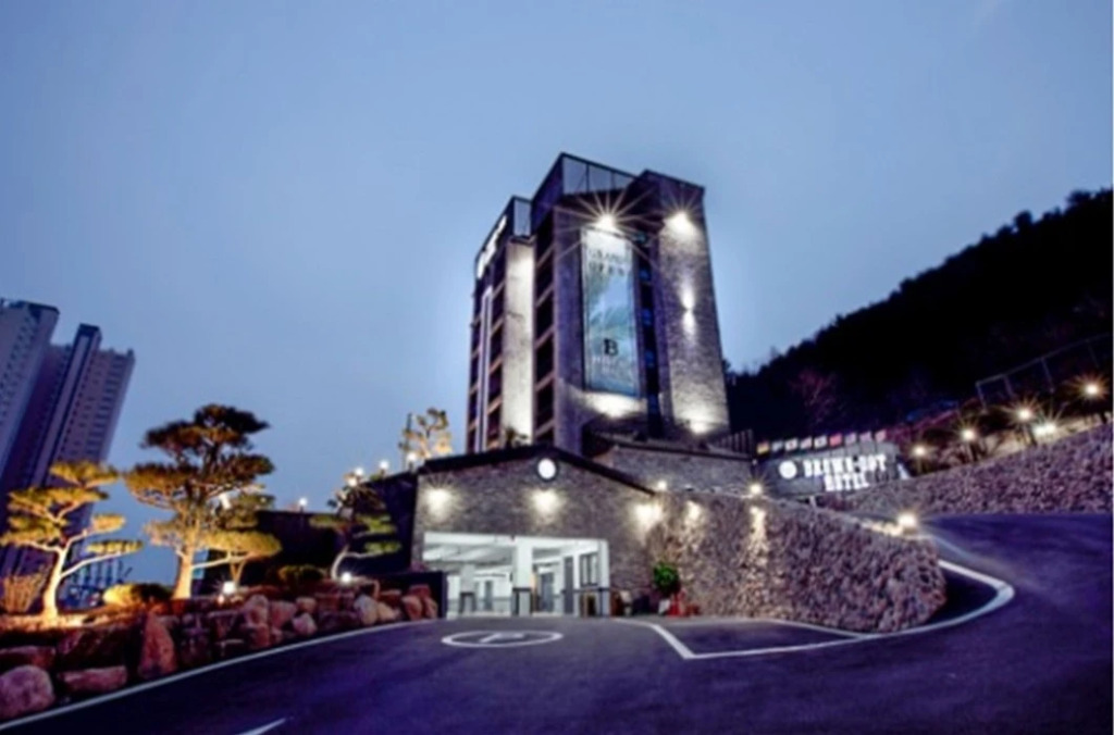 Nature Hotel