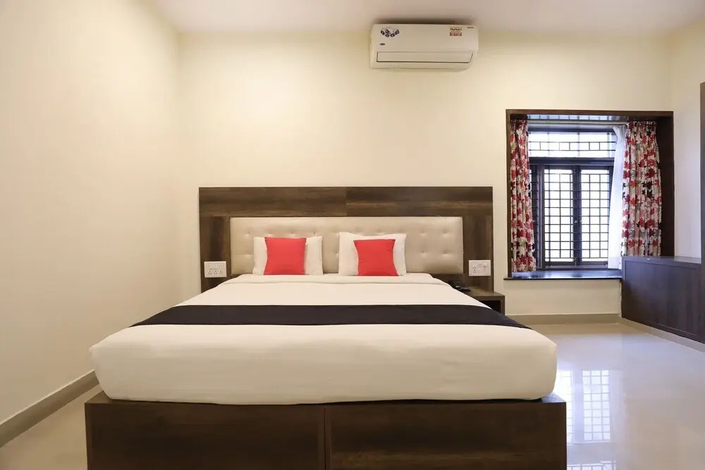 OYO 1078 Hotel Royal Serenity
