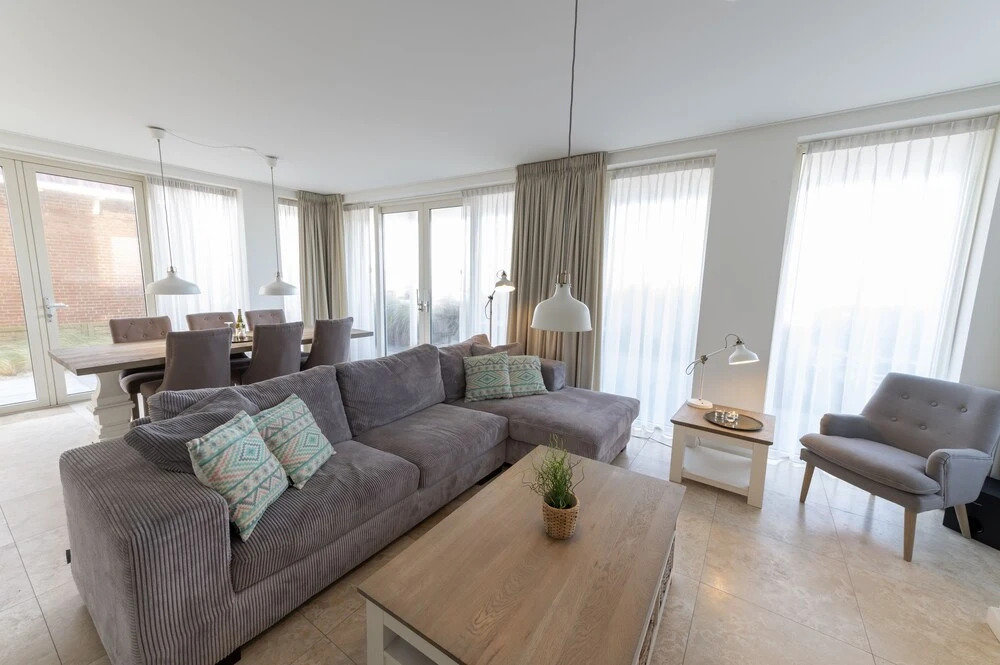 Coastlat 6 bed Apartment on Ground Floor Lobster