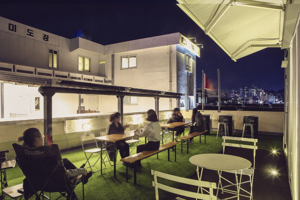 Mido Hostel